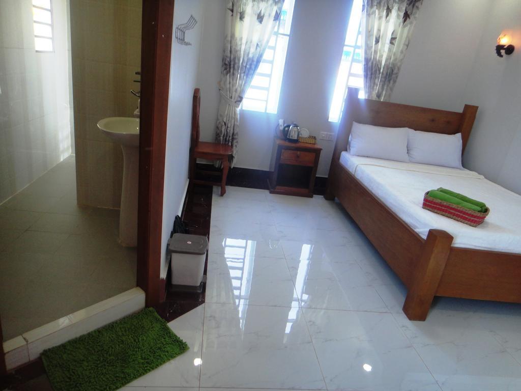 Marany Guesthouse Kampot Exterior photo