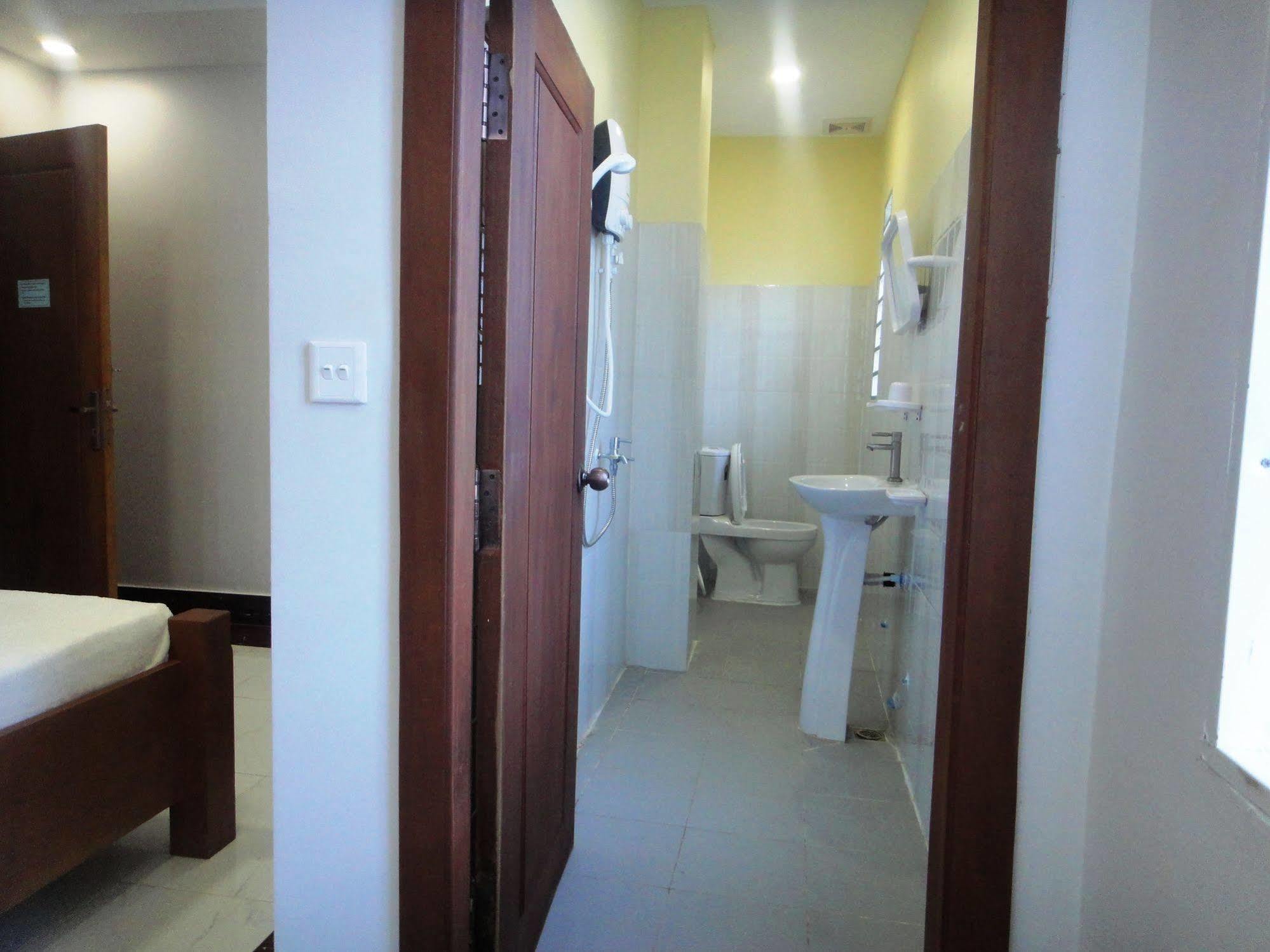 Marany Guesthouse Kampot Exterior photo