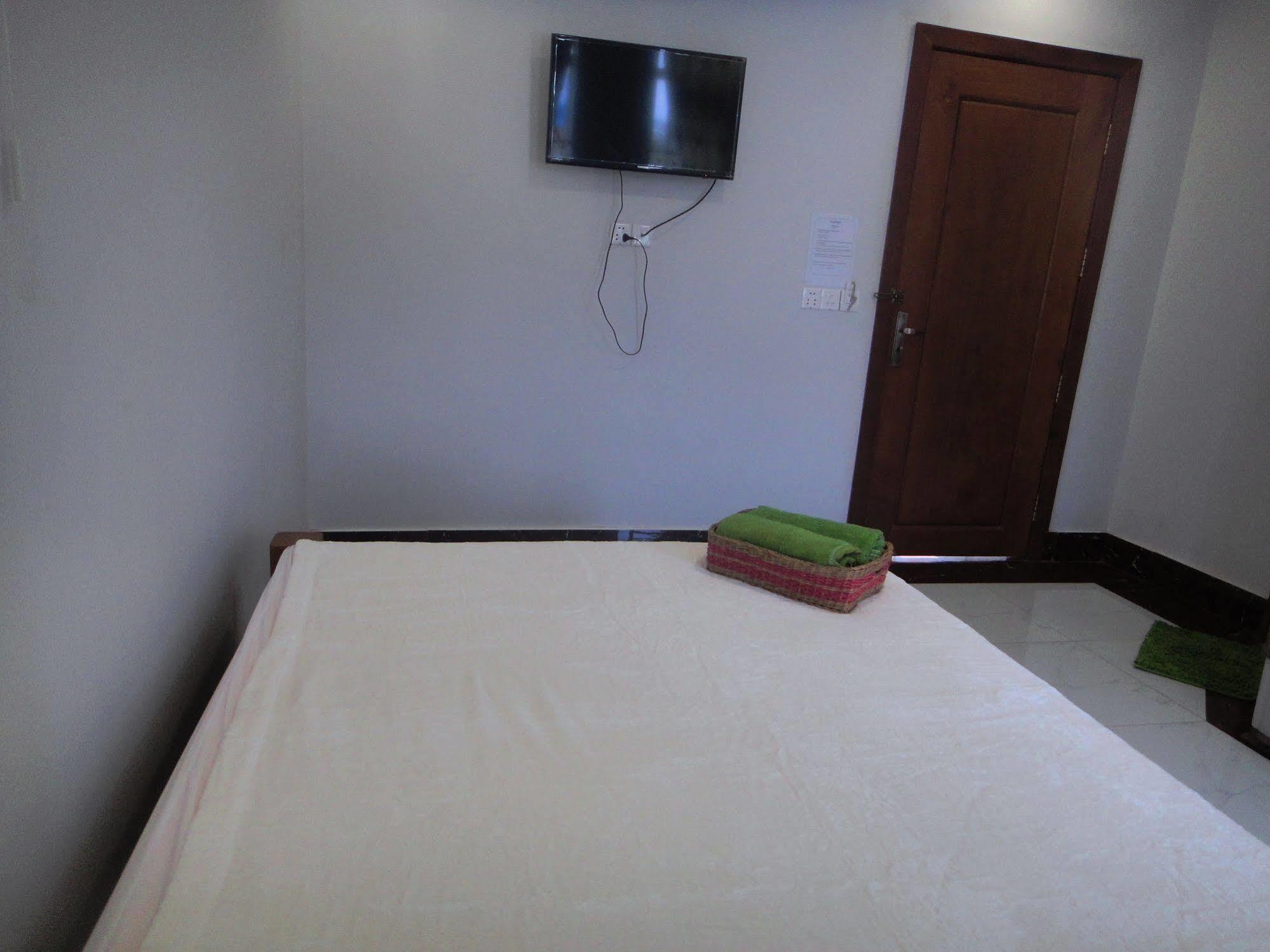 Marany Guesthouse Kampot Exterior photo